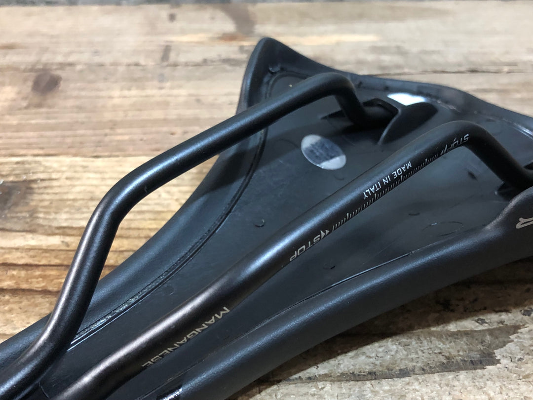 KG204 セライタリア Selle Italia DE ROSA SLR サドル 黒 134mm MANGANESEレール ※未使用
