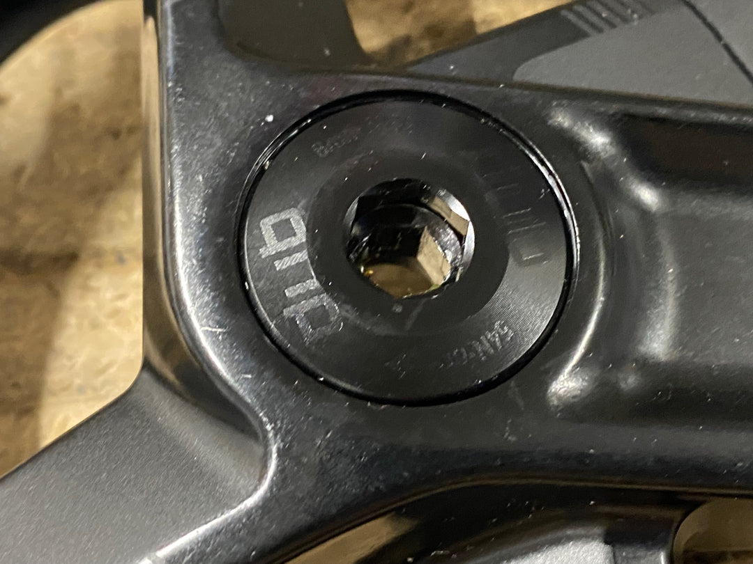 KC439 スラム SRAM RIVAL D1 クランクセット 172.5ｍｍ 46/33T ※チェーンリング割れありのためジャンク