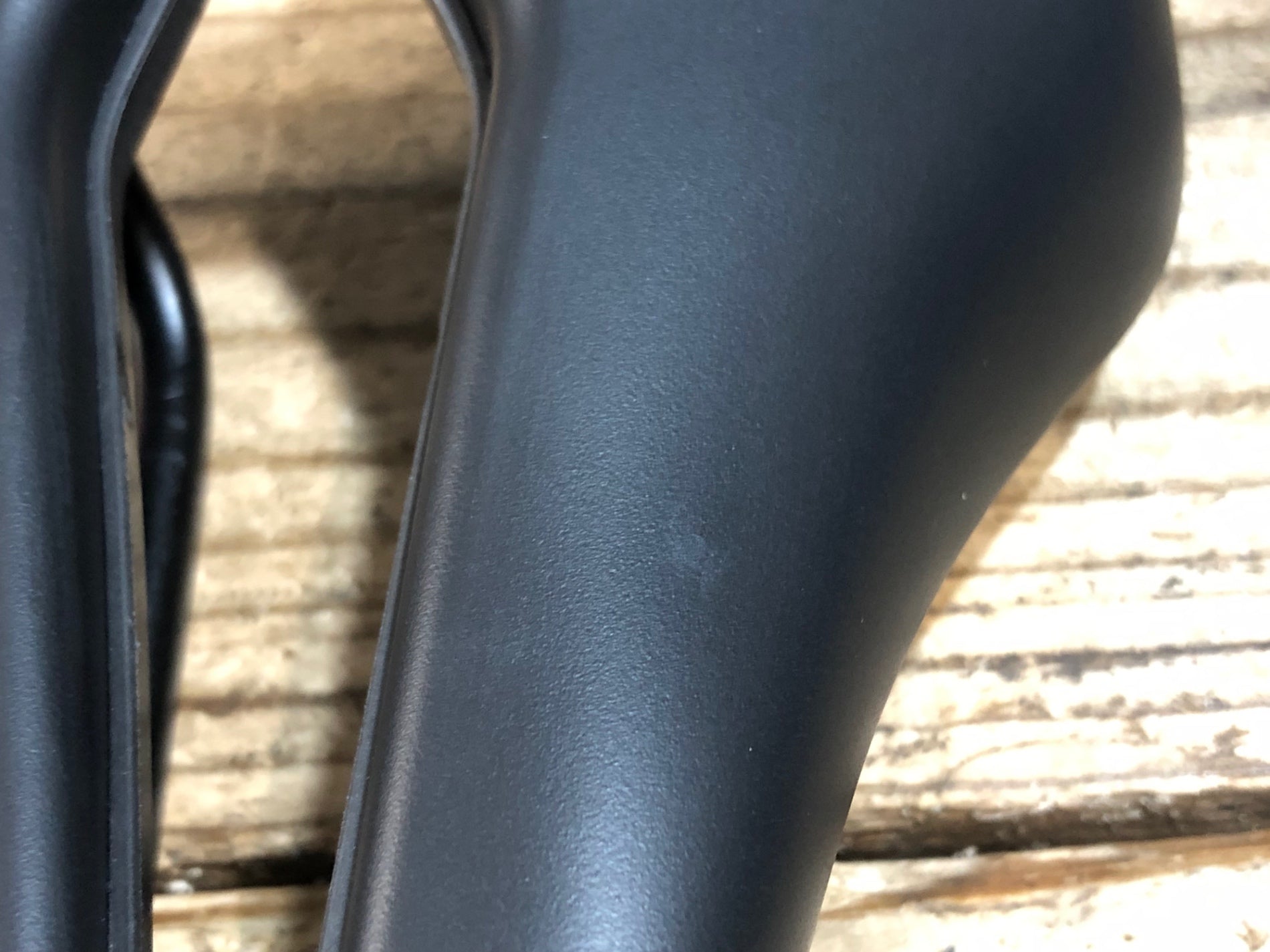 KG674 モスト MOST LYNX サドル 黒 MANGANESE レール 145mm ※座面側面