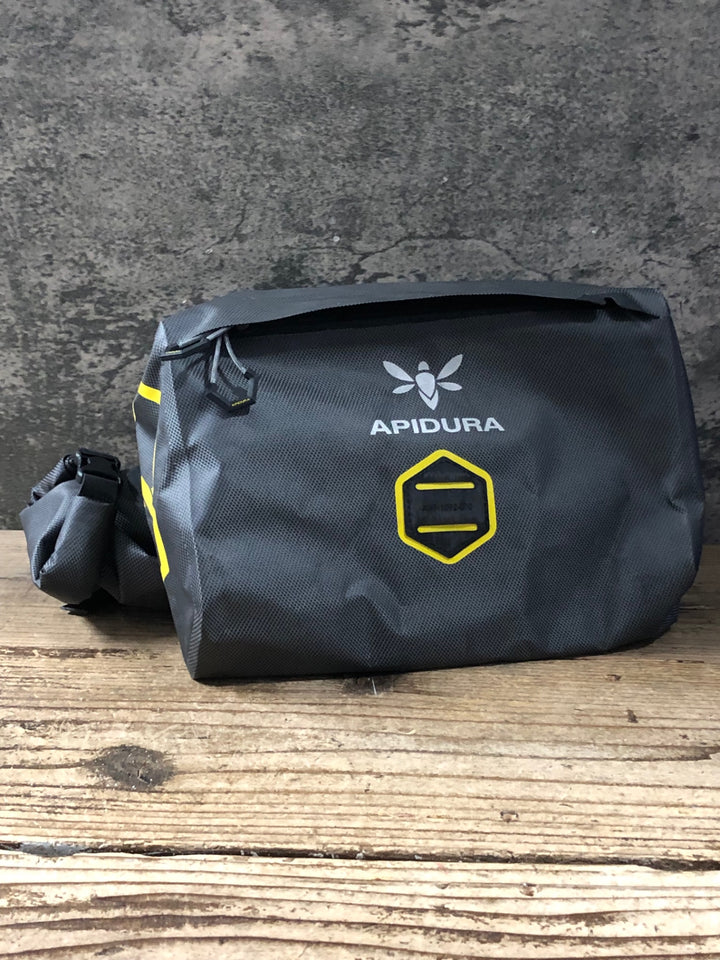 KM879 アピデュラ APIDURA EXPEDITION HANDLEBARBAG ハンドルバーバッグ