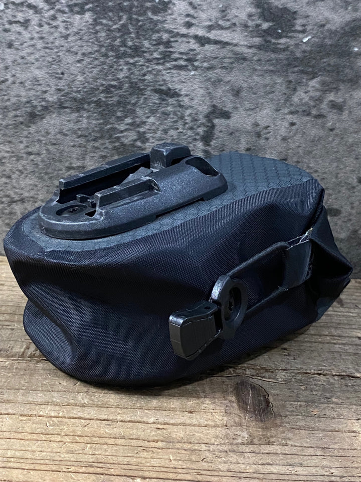 JY844 オルトリーブ ORTLIEB サドルバッグ グレー ※固定具欠品