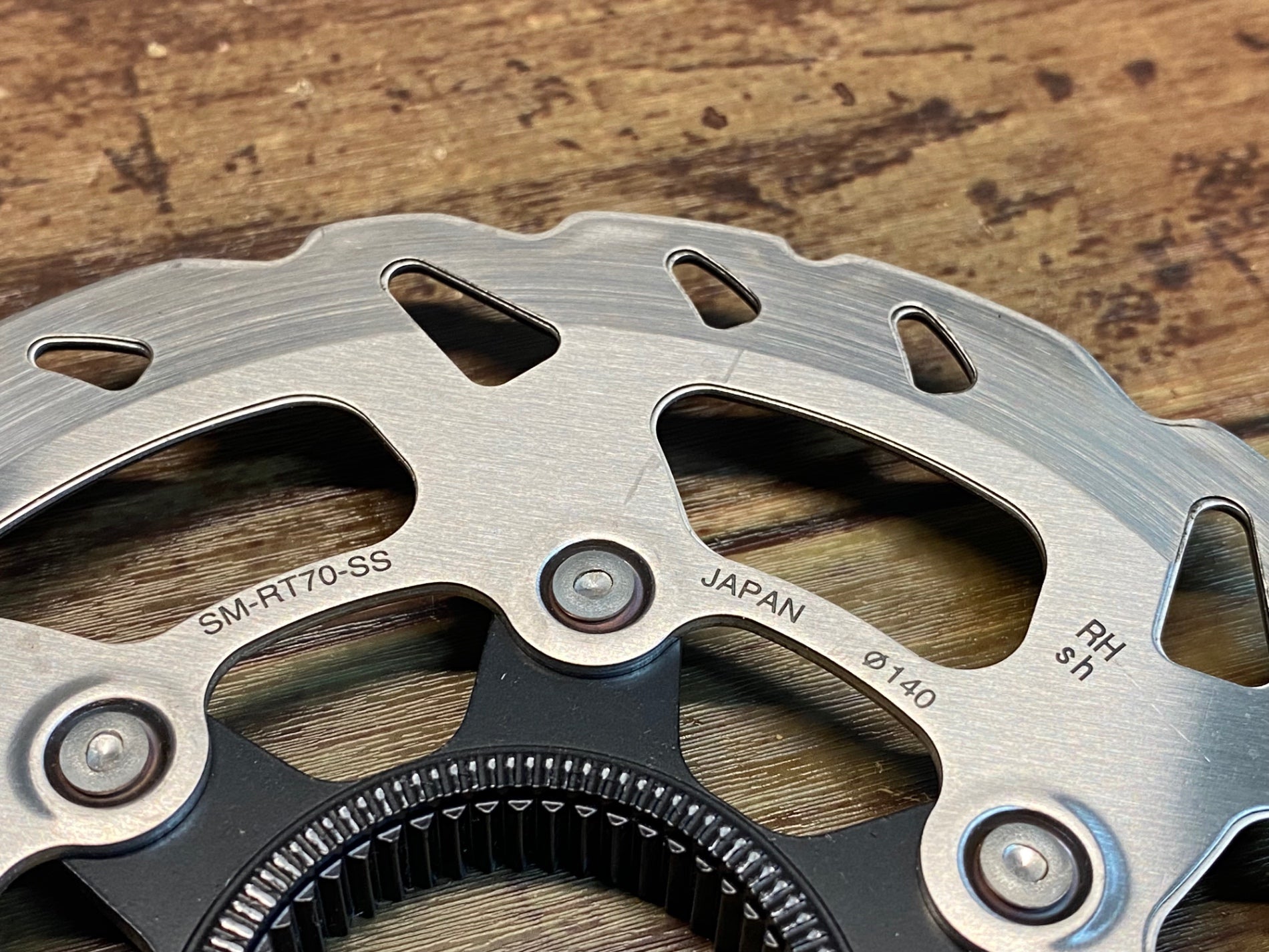 JH592 シマノ SHIMANO SM-RT70 ディスクブレーキ ローター Φ160