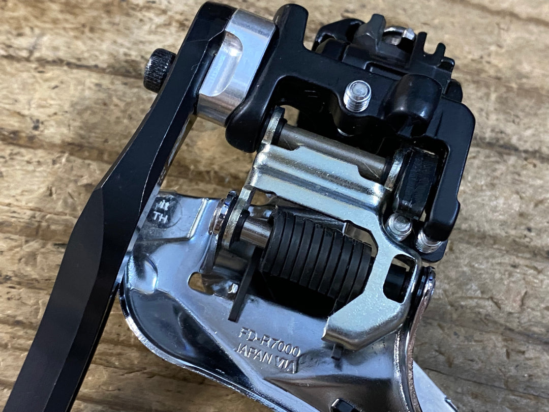 JK900 シマノ SHIMANO 105 FD-R7000 フロントディレイラー 直付 2s ※キャップ欠品