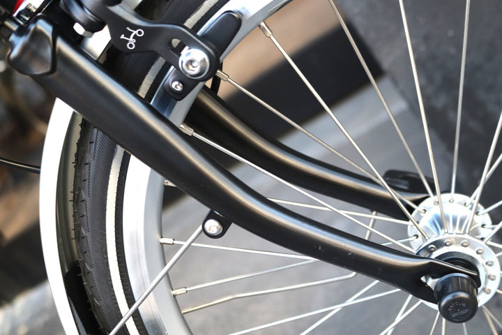 ブロンプトン BROMPTON M6R 2023モデル ミニベロ 折り畳み 小径車 【東京南麻布店】