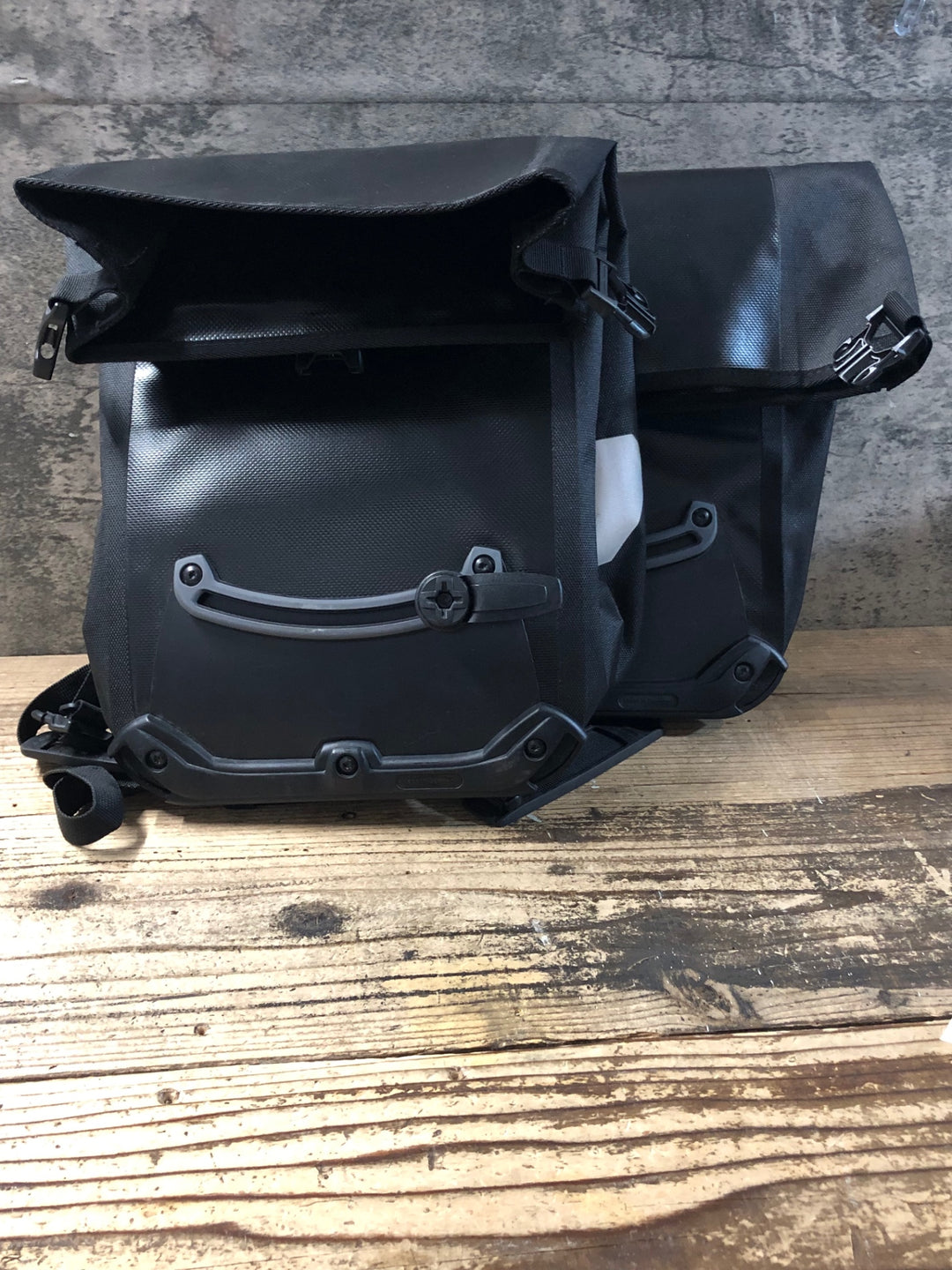 KJ125 オルトリーブ ORTLIEB バックローラークラシック BACK ROLLER CLASSIC 防水 パニアバッグ ペア