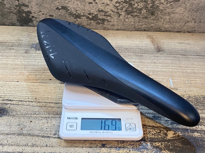 JX891 フィジーク fizik ARIONE R1 サドル 黒 regular BRAIDEDレール