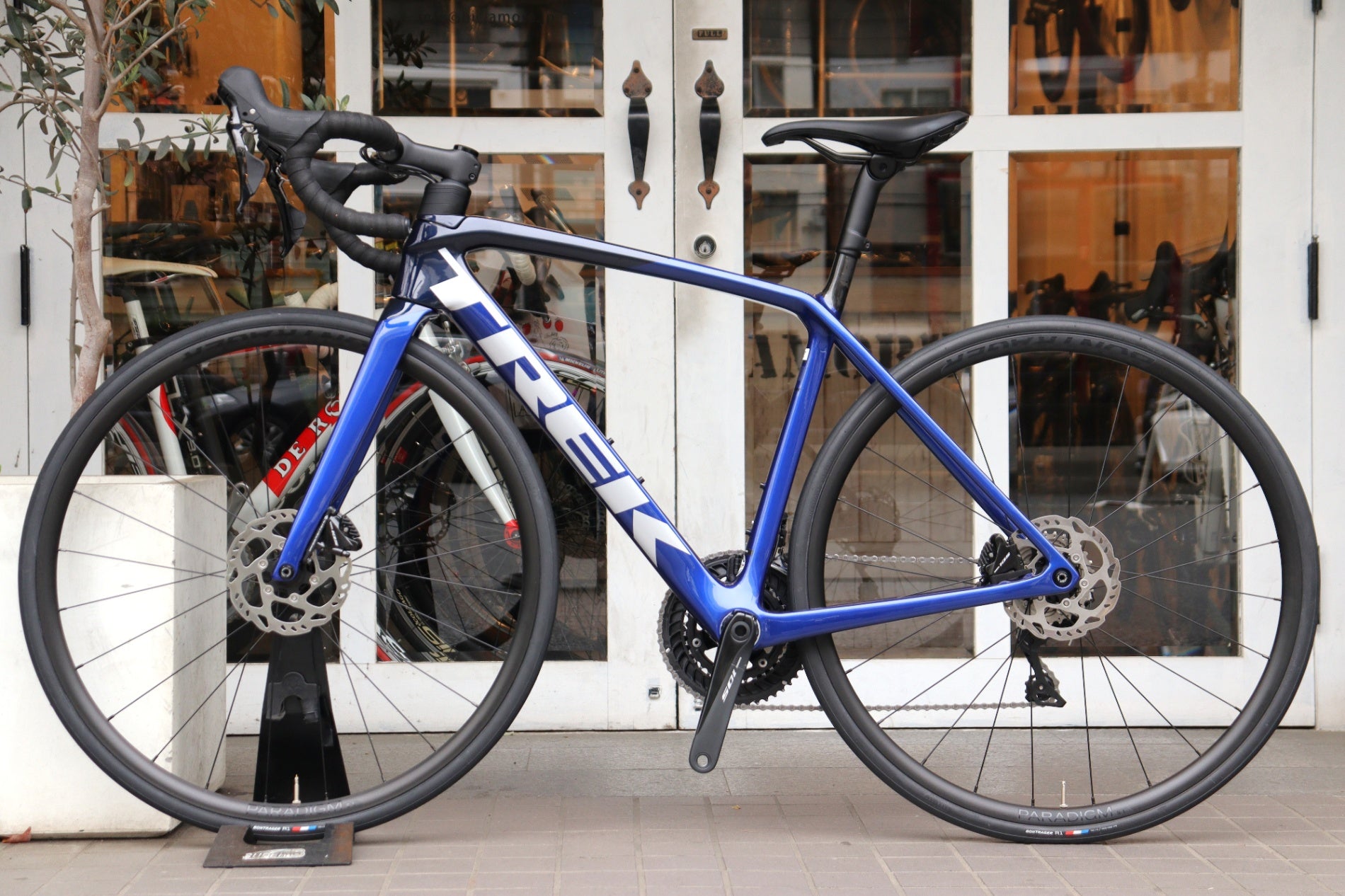 トレック TREK エモンダ EMONDA SL5 DISC 2023モデル 52サイズ シマノ
