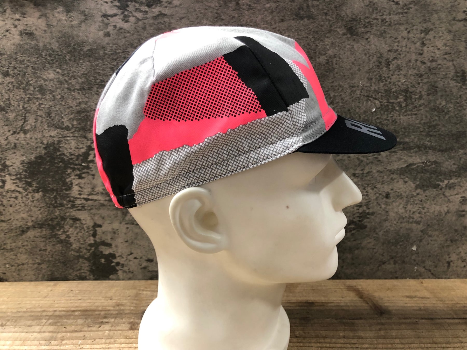 KA312 ラファ Rapha RCC CAP サイクルキャップ 黒 ピンク グレー ワン KA312 ラファ Rapha RCC CAP サイクルキャップ 黒 ピンク グレー ワン