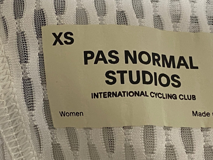 JY521 パスノーマルスタジオ PAS NORMAL STUDIOS Mechanism Bibs ビブショーツ ネイビー レディース XS ※ロゴ割れ