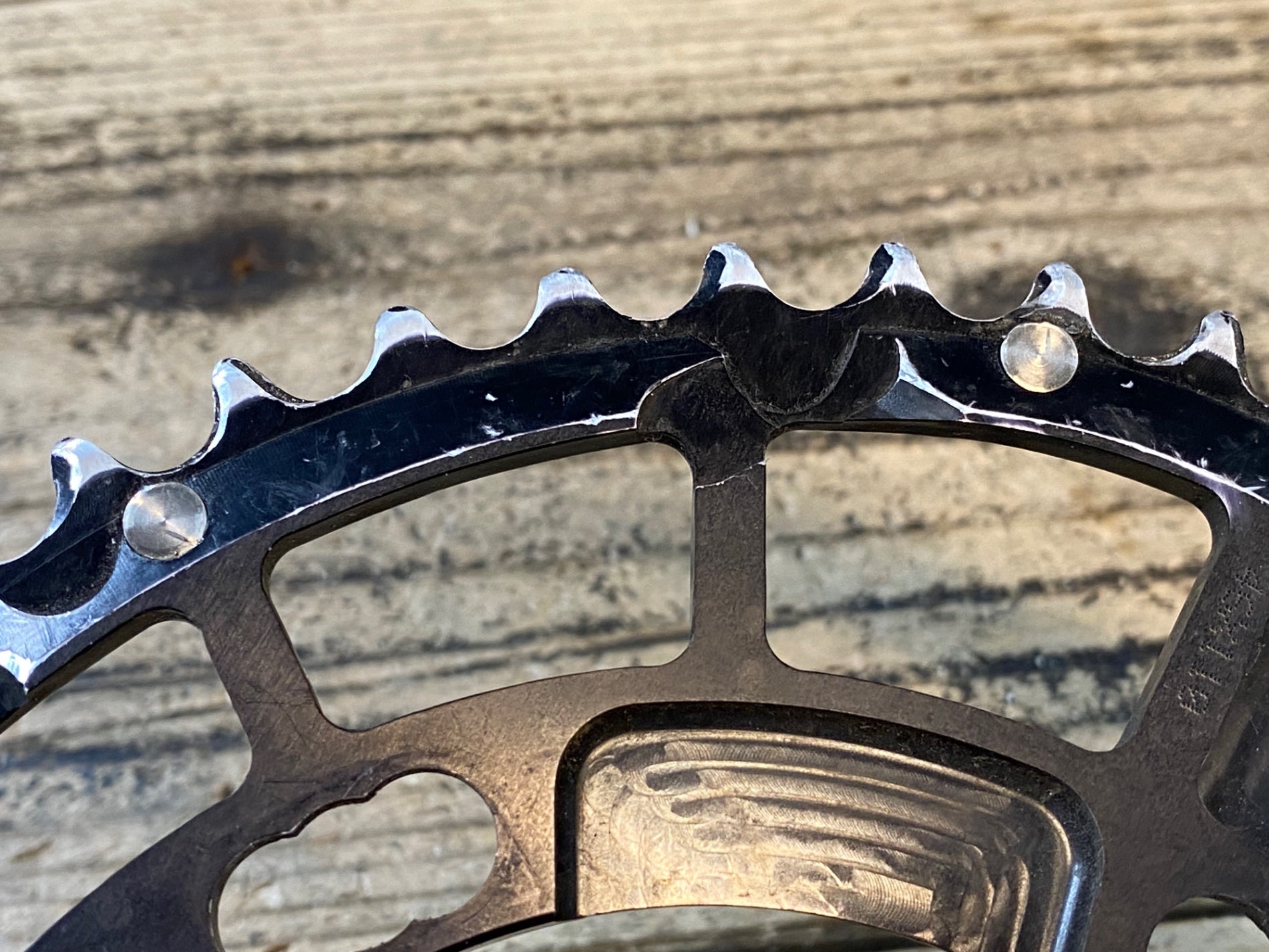 JS059 ローター ROTOR QRINGS アウター 楕円チェーンリング 46T 11S