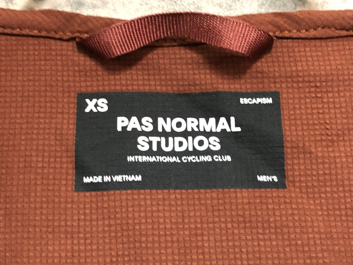 JZ670 パスノーマルスタジオ PAS NORMAL STUDIOS Men's Off-Race Stow Away Jacket 長袖 サイクルジャケット 茶 XS