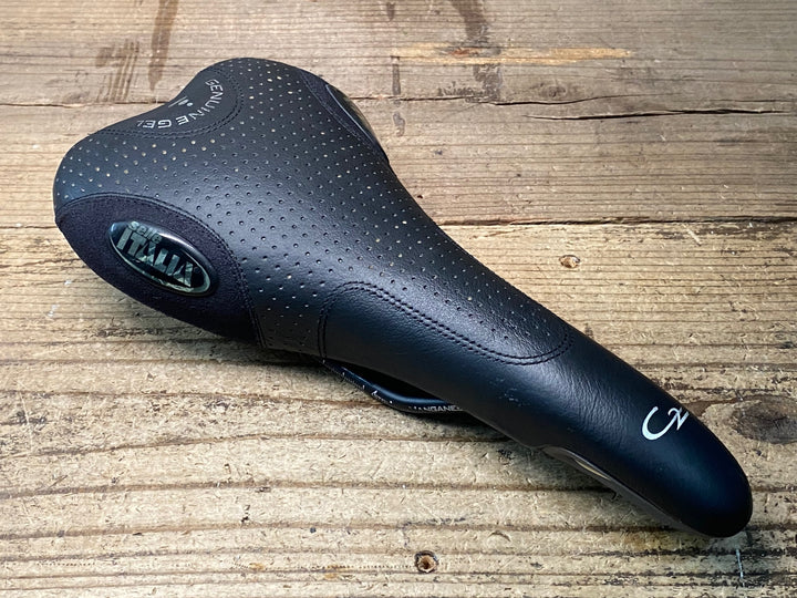 JO182 セライタリア SELLE ITALIA C2 GEL FLOW サドル 黒MANGANESEレール