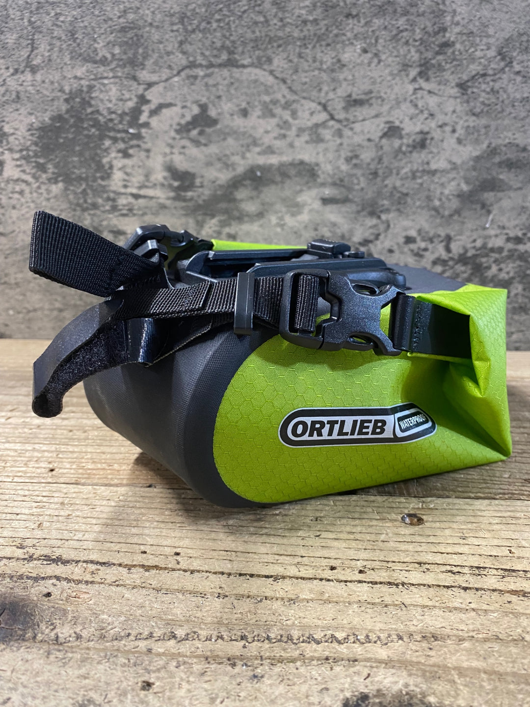 KD817 オルトリーブ ORTLIEB サドルバッグ 緑