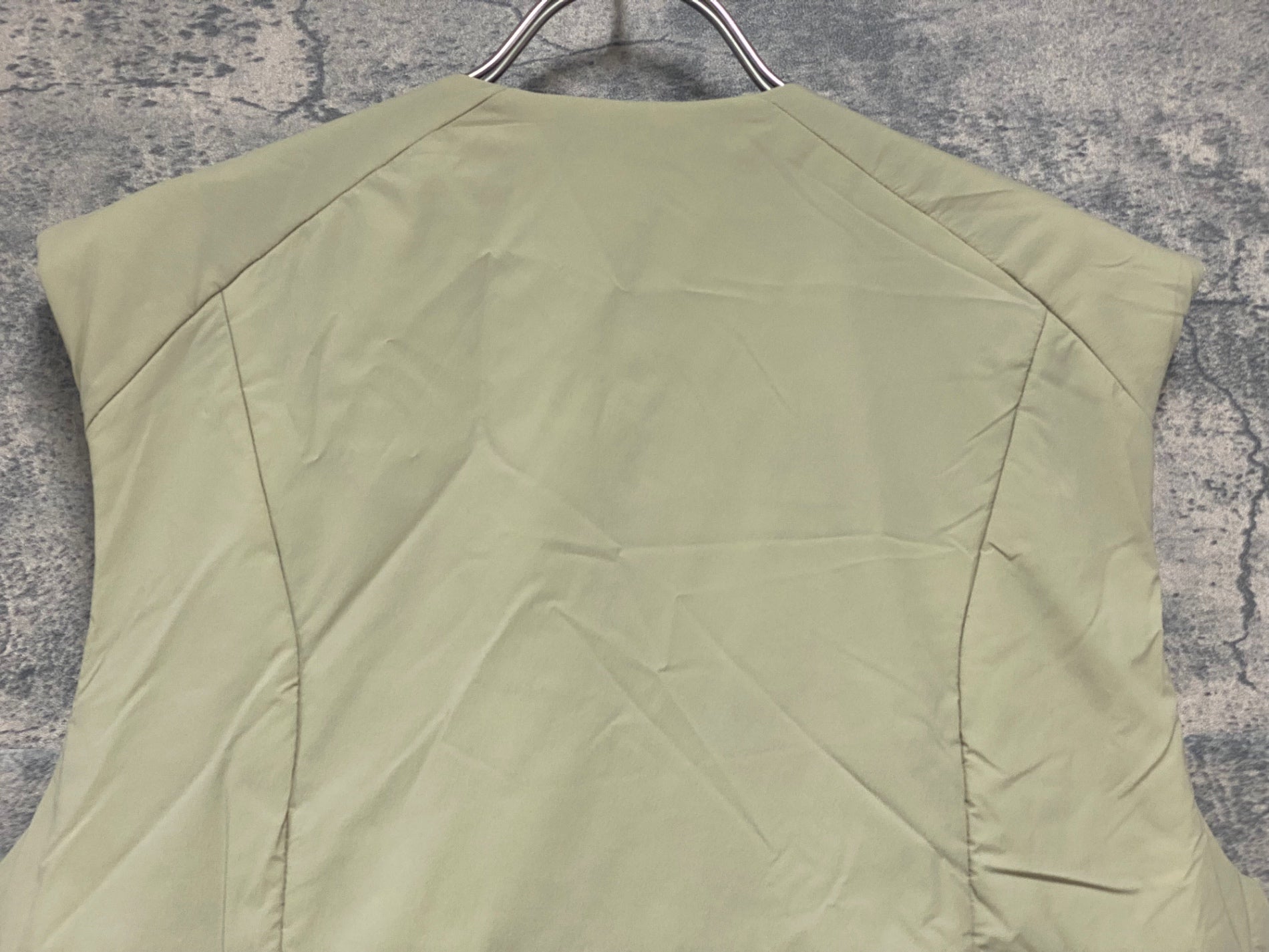 JU125 ラファ Rapha MEN`S INSULATED VEST ベスト ベージュ S – BICI