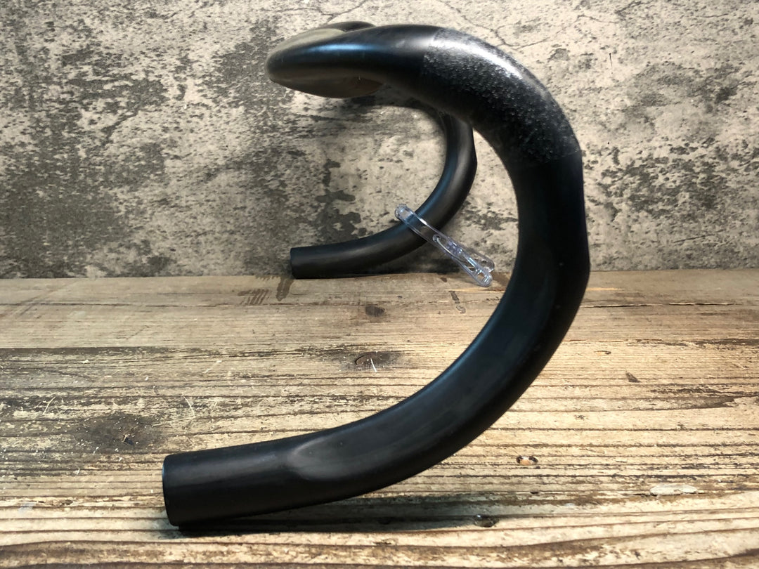 JE823 ワンバイエス OnebyESU J-CARBON マホラ MAHORA カーボン ドロップハンドル Φ31.8 ブラケット部C-C400mm