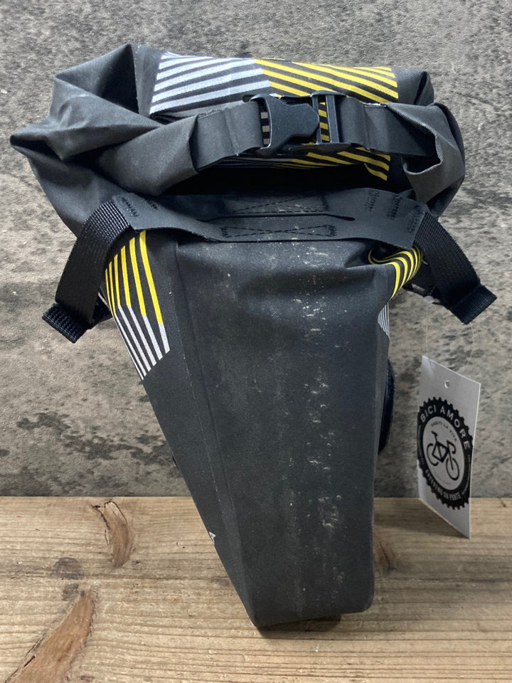 KS218 アピデュラ APIDURA RACING SADDLE PACK サドルバッグ 黒 3L