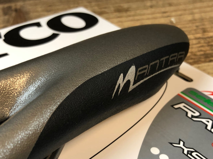 JR434 サンマルコ san marco マントラ MANTRA RACiNG サドル 黒グレー XSiLiTE