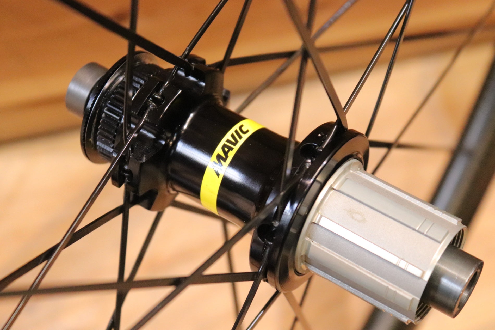 mavic cosmic pro carbon ust disc シマノ 【公式通販】