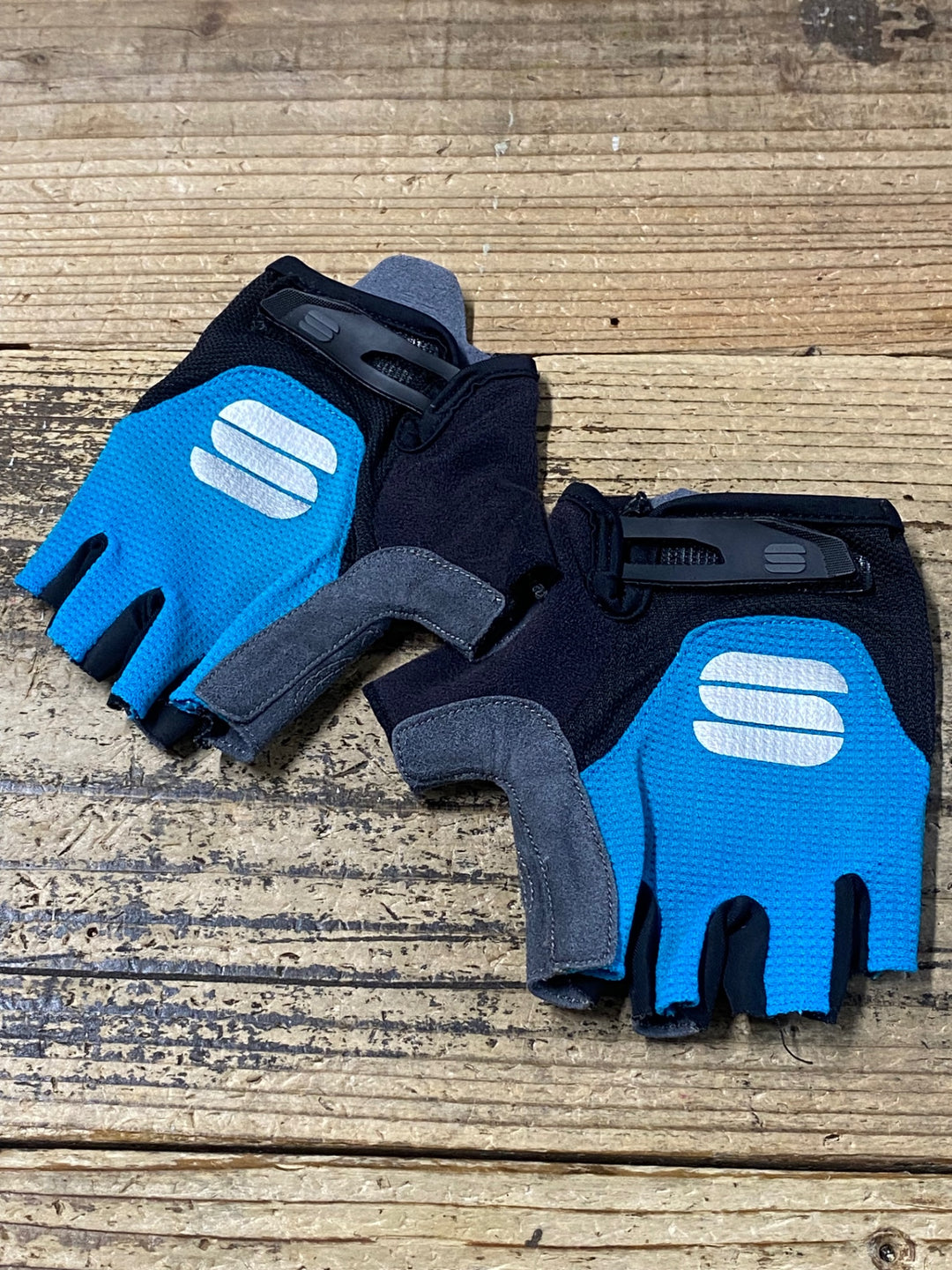 KG448 スポーツフル sportful 指切り グローブ 水色 黒 S