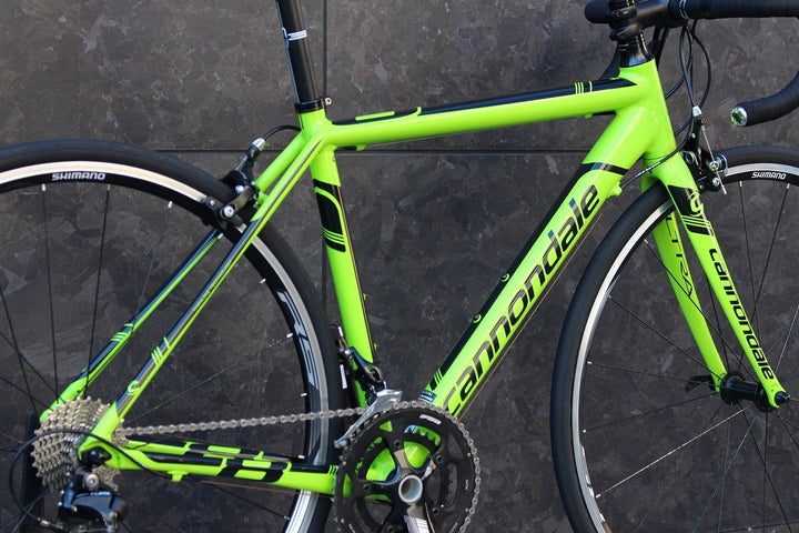 キャノンデール CANNONDALE キャド CAAD8 2015モデル 44サイズ シマノ 105 5800 Mix 11S アルミ ロードバイク 【福岡店】