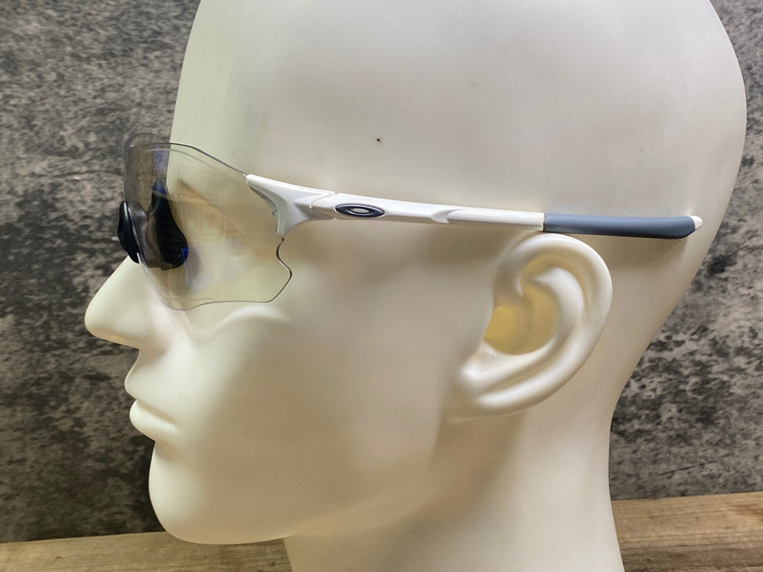 JI992 オークリー OAKLEY イーブイゼロ パス EVZERO PATH アイウェア サングラス 白 009313-06 ケース付属 ※レンズにやや傷有り