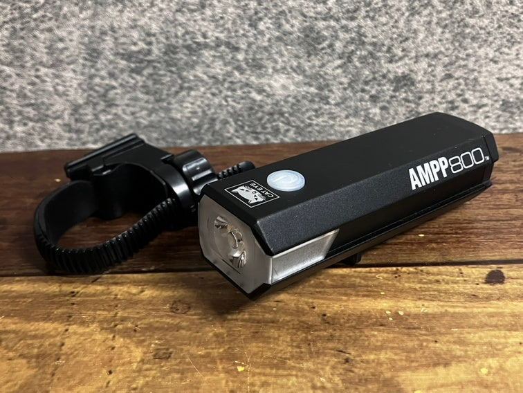 JT564 キャットアイ CATEYE AMPP 800 フロントライト 点灯確認済み