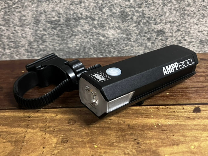 JT564 キャットアイ CATEYE AMPP 800 フロントライト 点灯確認済み