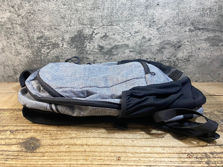 KC187 パールイズミ PEARL iZUMi リュック バックパック グレー 黒