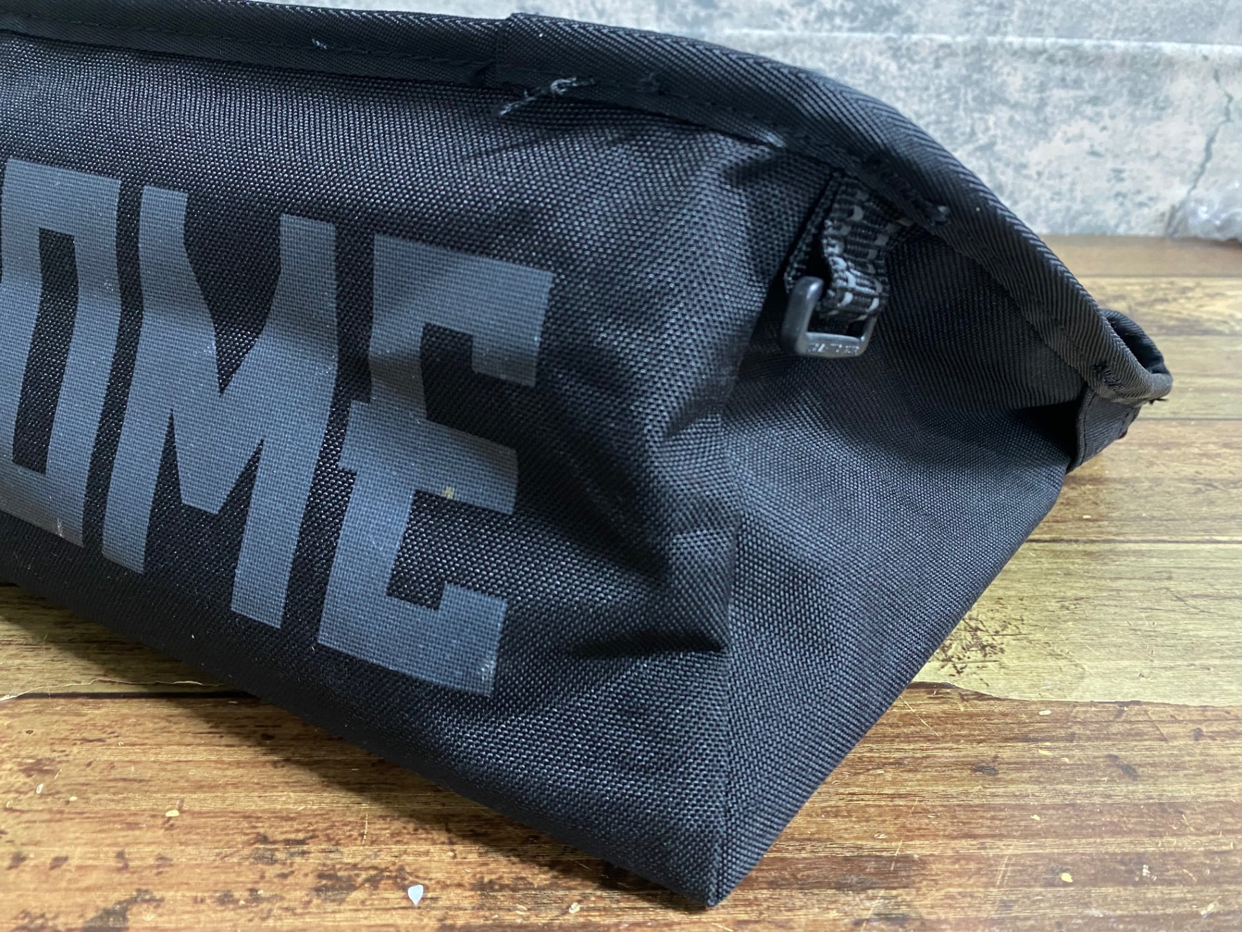 KC207 クローム CHROME SIMPLE MESSENGER BAG メッセンジャーバッグ 黒