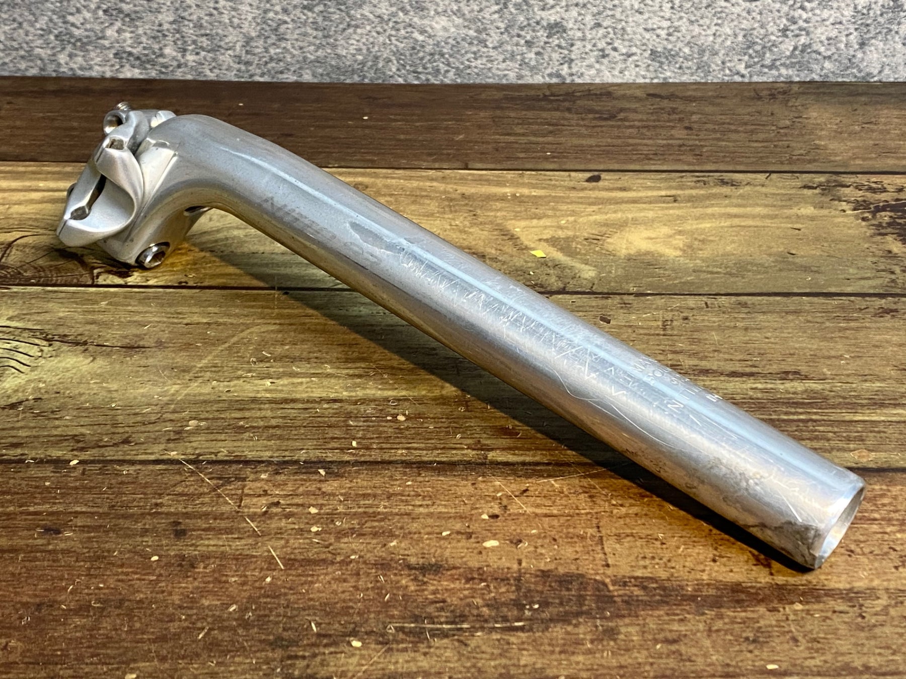 JV445 日東 NITTO 83 アルミ シートポスト Φ27.2 250mm – BICI AMORE