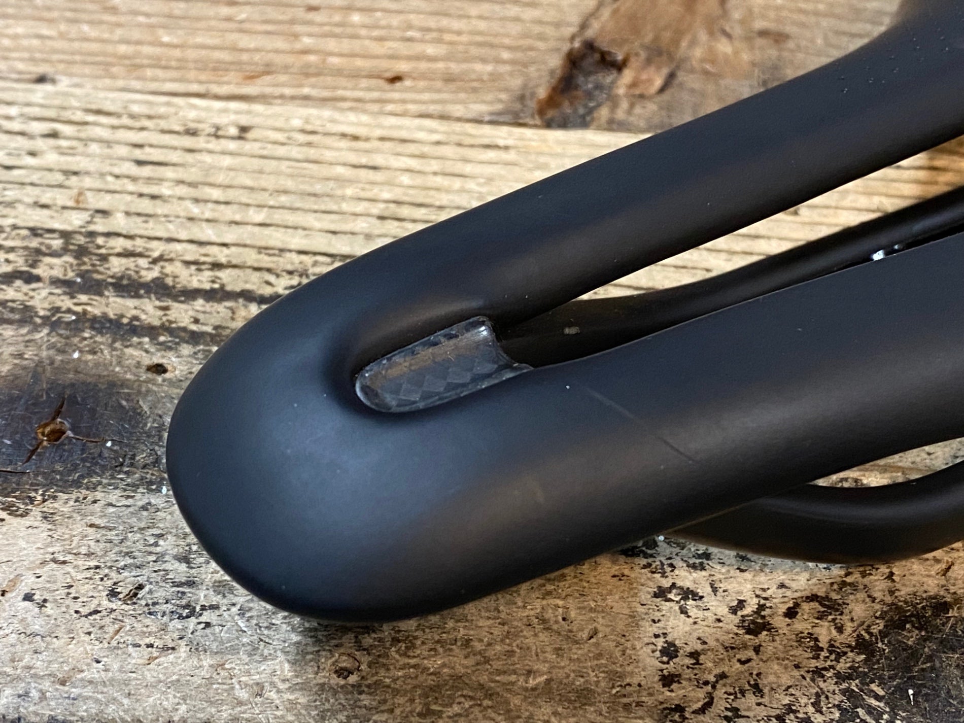 JQ096 トレック TREK AEOLUS RSL Saddle サドル 黒 145mm カーボン