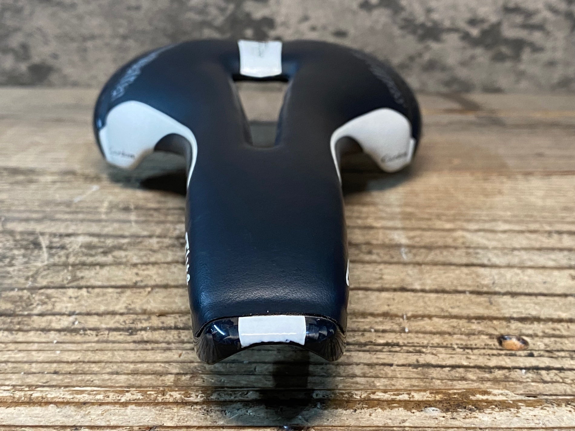 selle italia FLite TEKNO カーボンレール セライタリア フルカーボンシェルを用いたハイパフォーマンスサドル