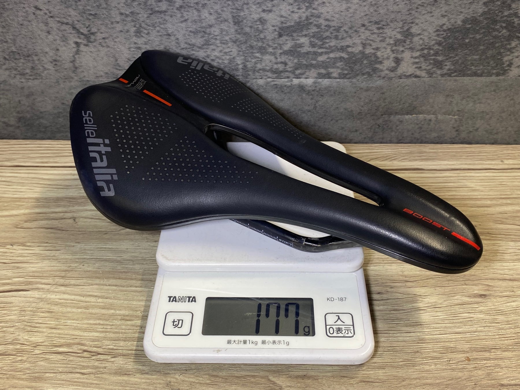 JR674 セライタリア SELLE ITALIA NOVUS BOOST EVO サドル 黒 カーボン
