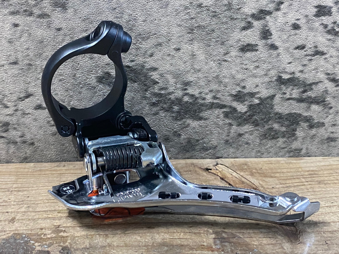 KA794 シマノ SHIMANO 105 FD-R7000 フロントディレイラー バンド式 Φ31.8 2S