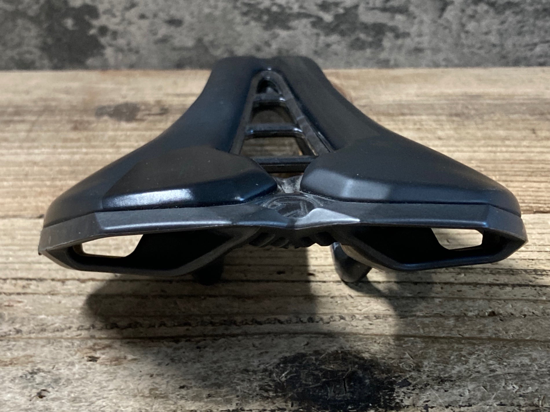 KB467 プロ PRO ステルス STEALTH CARBON TEAM カーボンレール サドル