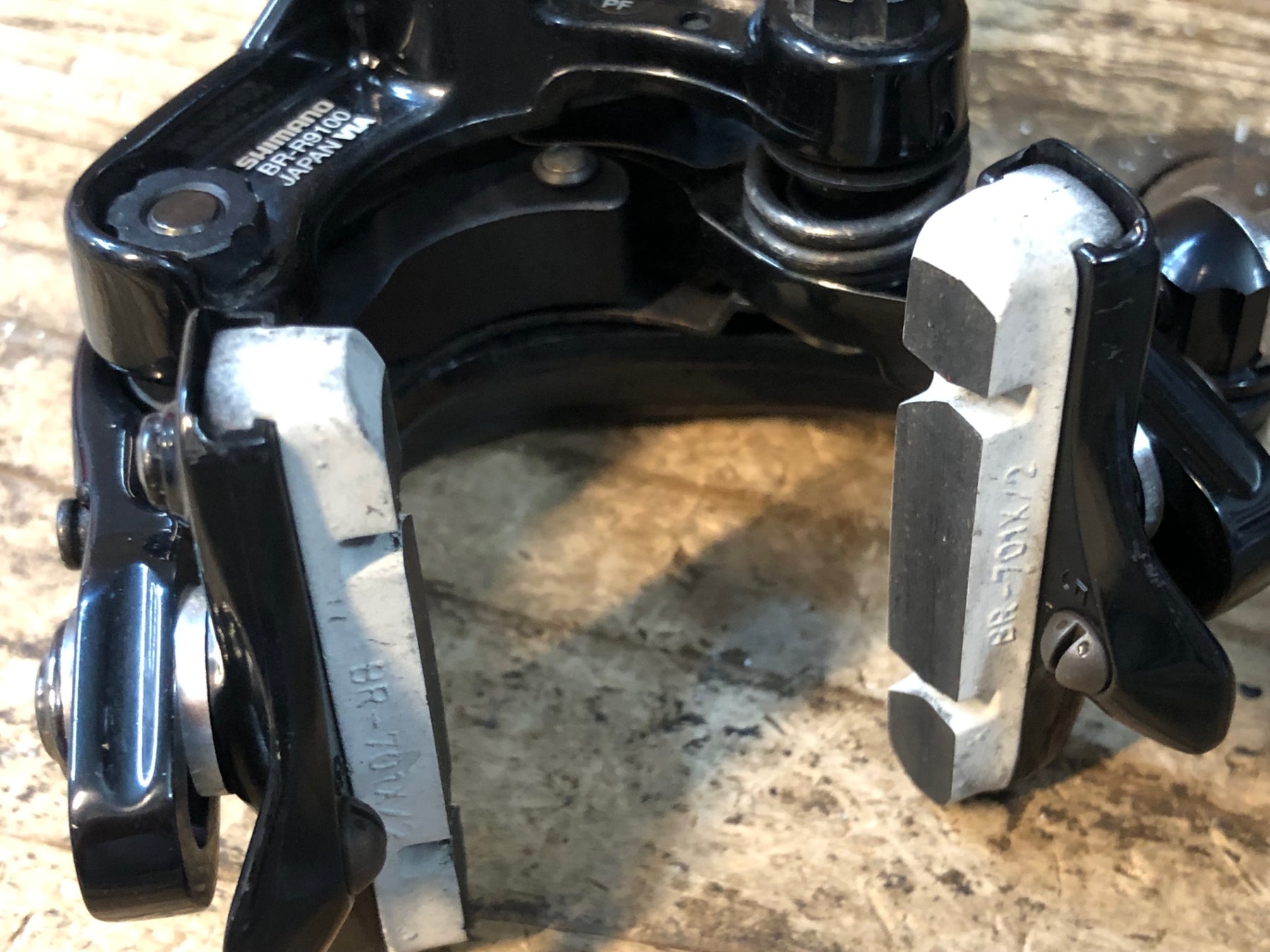 JP469 シマノ SHIMANO デュラエース DURA-ACE BR-R9100 キャリパー