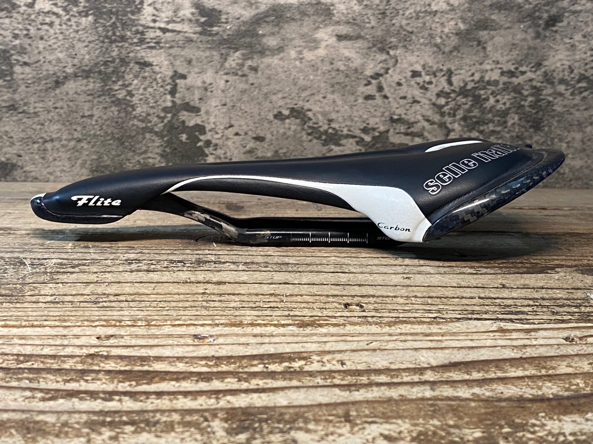 JF572 セライタリア selle ITALIA FLITE TEKNO L2 サドル 黒 142mm