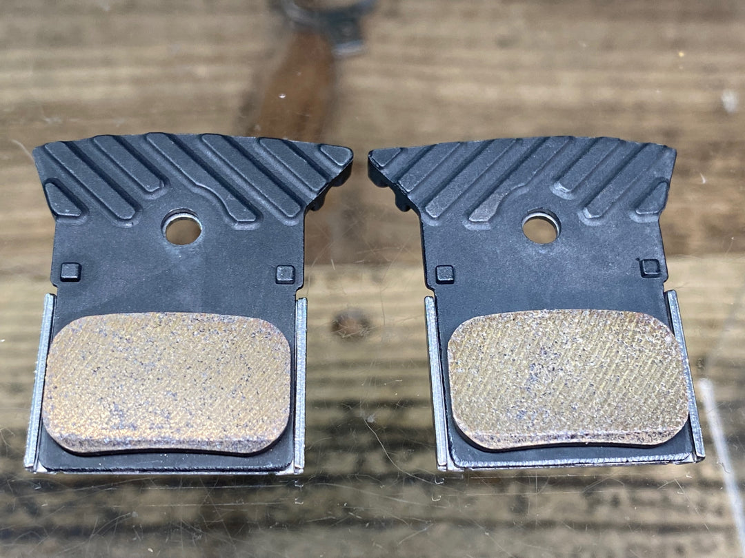 JH589 シマノ SHIMANO BP-L04C-MF ディスクブレーキパッド メタル 未使用 前後セット