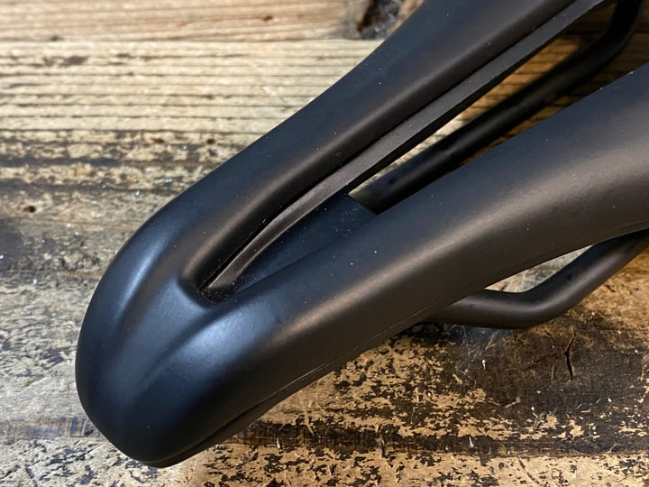 JJ237 スペシャライズド SPECIALIZED POWER EXPERT サドル 黒 143mm HOLLOW Ti