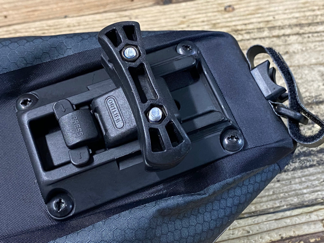 JS980 オルトリーブ ORTLIEB サドルバッグ グレー 黒