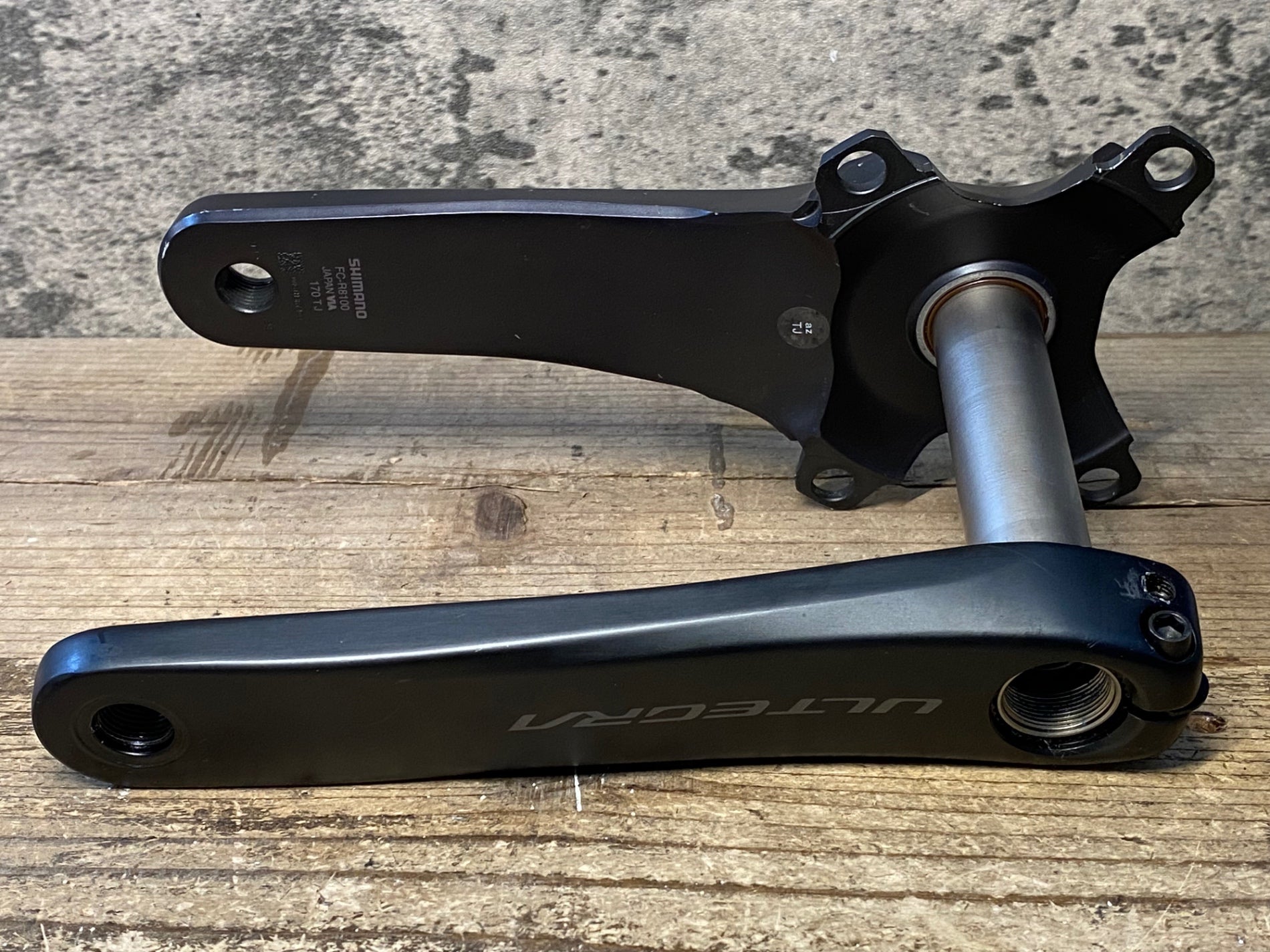 未使用 FC-R8100 アルテグラ クランク　12速　170mm　アームのみ 美品 FC-R8100 アルテグラ クランク 12速 170mm アームのみ