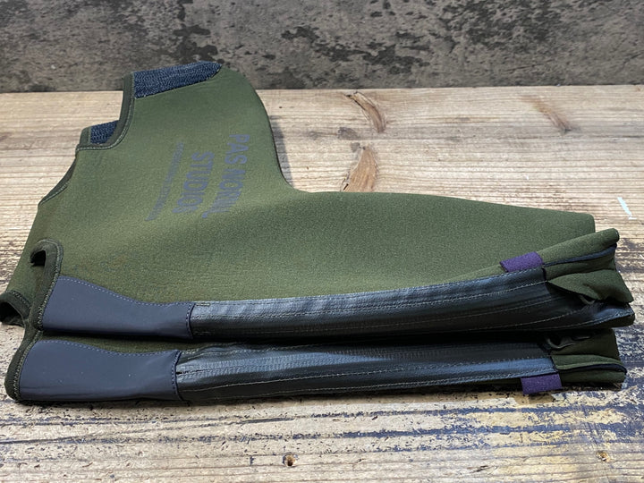 KA519 パスノーマルスタジオ PAS NORMAL STUDIOS LOGO HEAVY OVERSHOES シューズカバー オリーブ L