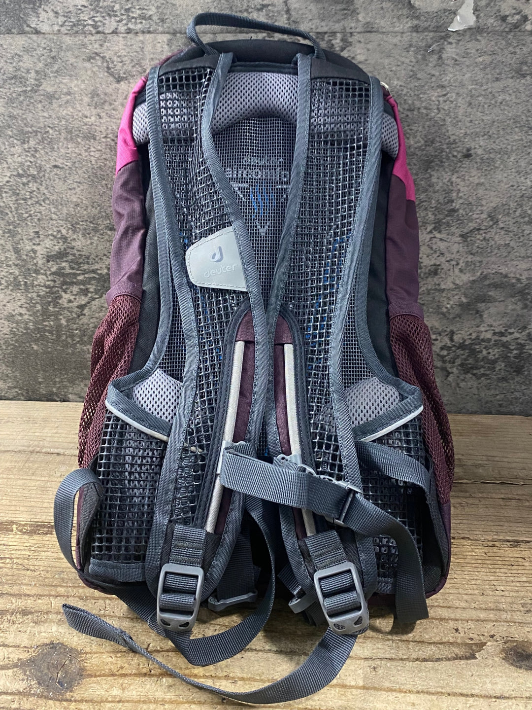 KM999 ドイター deuter race X air リュックサック バックパック バーガンディー