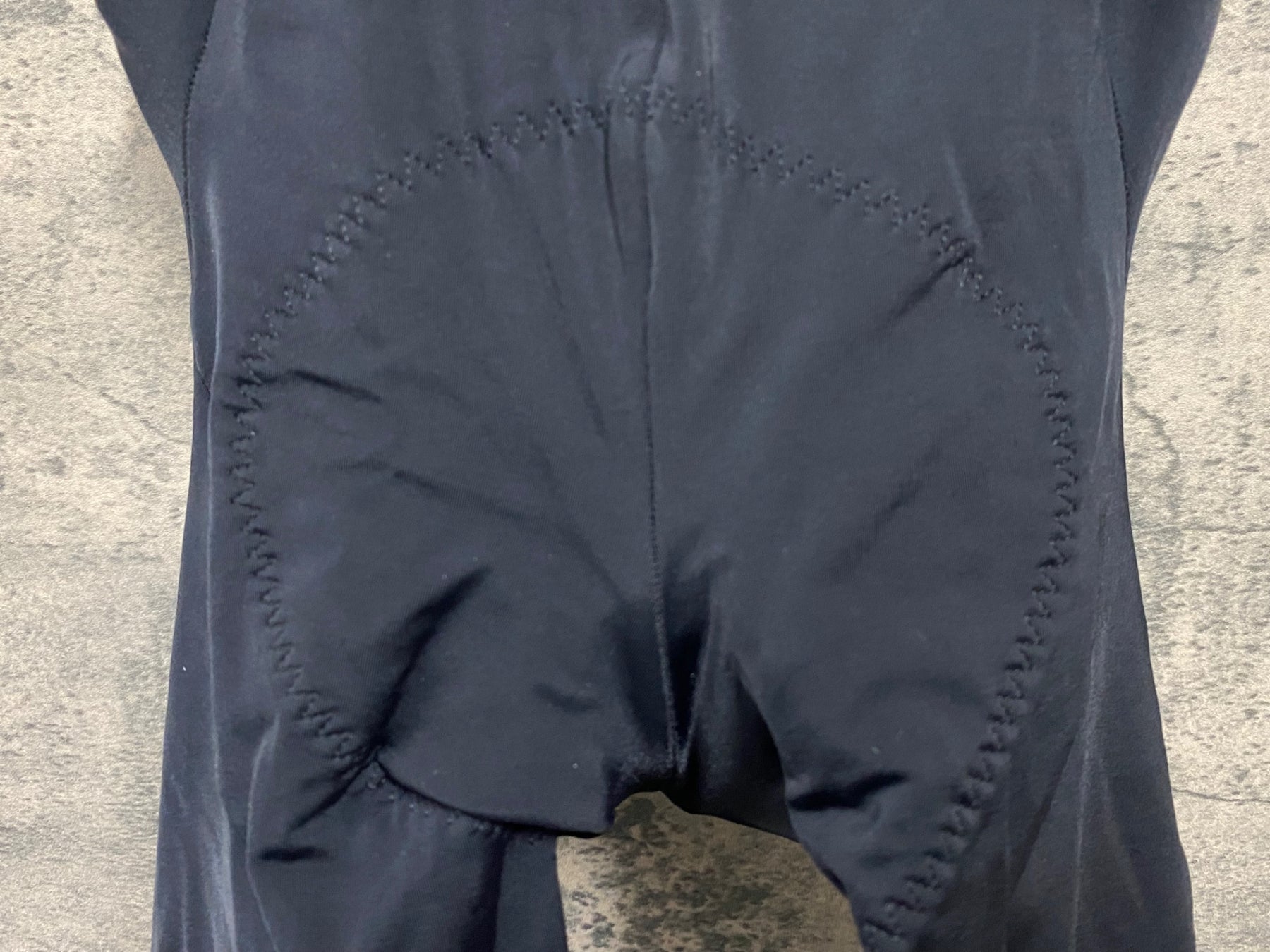 新品 assos H FL.Uno S5 サイクルショーツ Lサイズ 新品 assos H FL.Uno S5 サイクルショーツ Lサイズ 新品 assos H FL