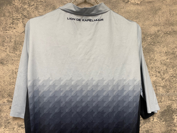 JM104 リオンドカペルミュール Lion de KAPELMUUR 半袖 サイクルジャージ グレー XL