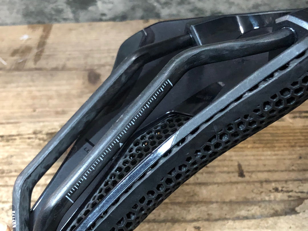 JW583 フィジーク fizik ヴェント VENTO ARGO R1 ADAPTIVE 150mm サドル カーボンレール 黒