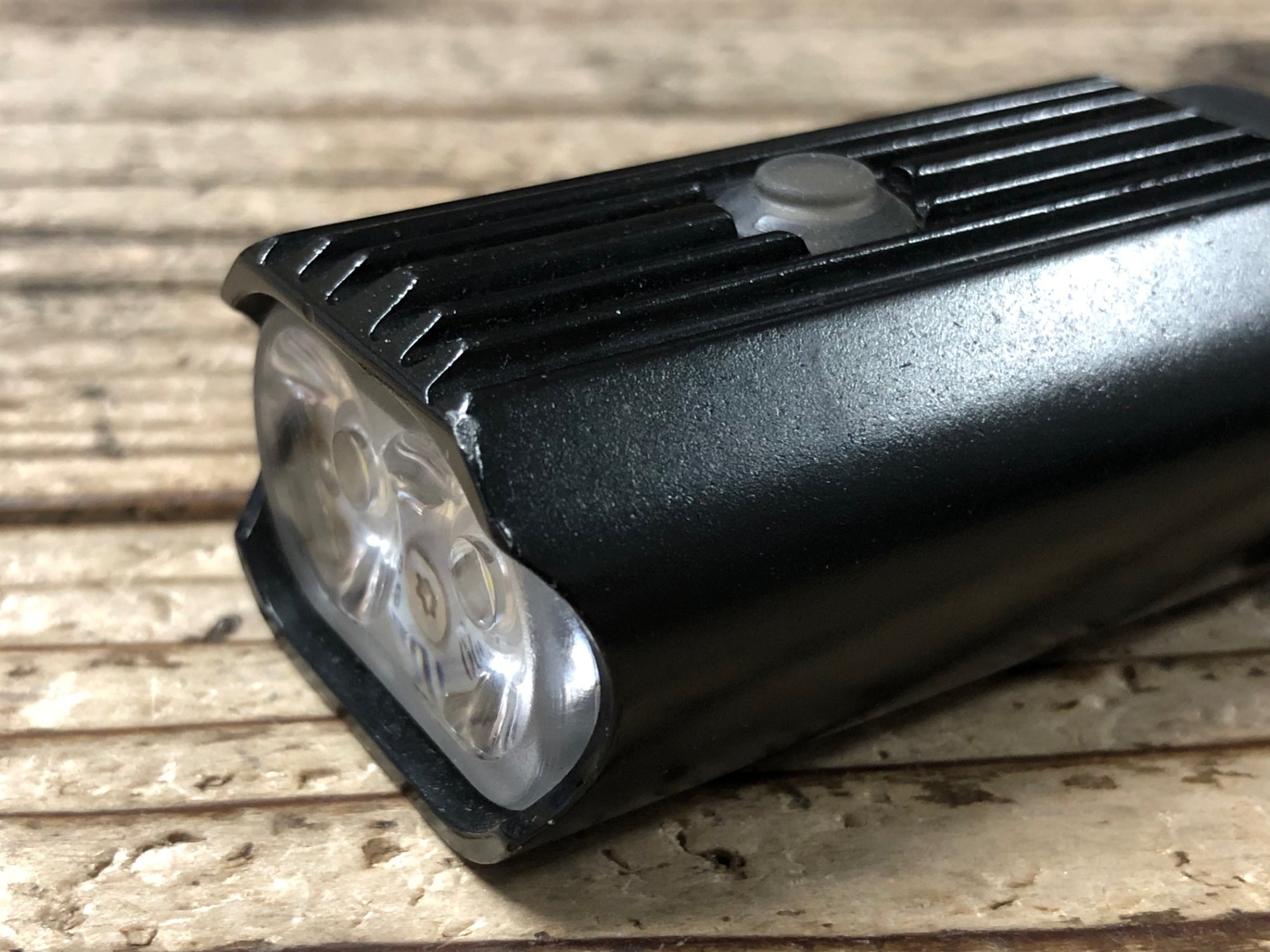 JY416 レザイン LEZYNE MICRO DRIVE 600XL フロントライト 点灯確認済