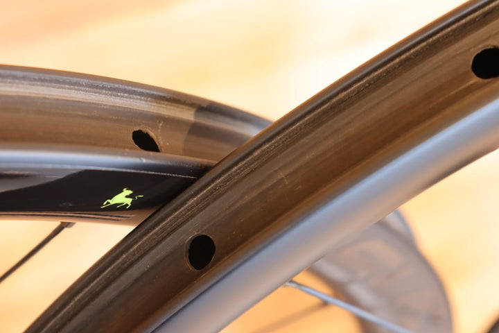 【未使用品！】 ウルサス URSUS ミウラ MIURA TC37 DISC カーボン チューブレス ホイールセット カンパ12/11S 【千葉店】