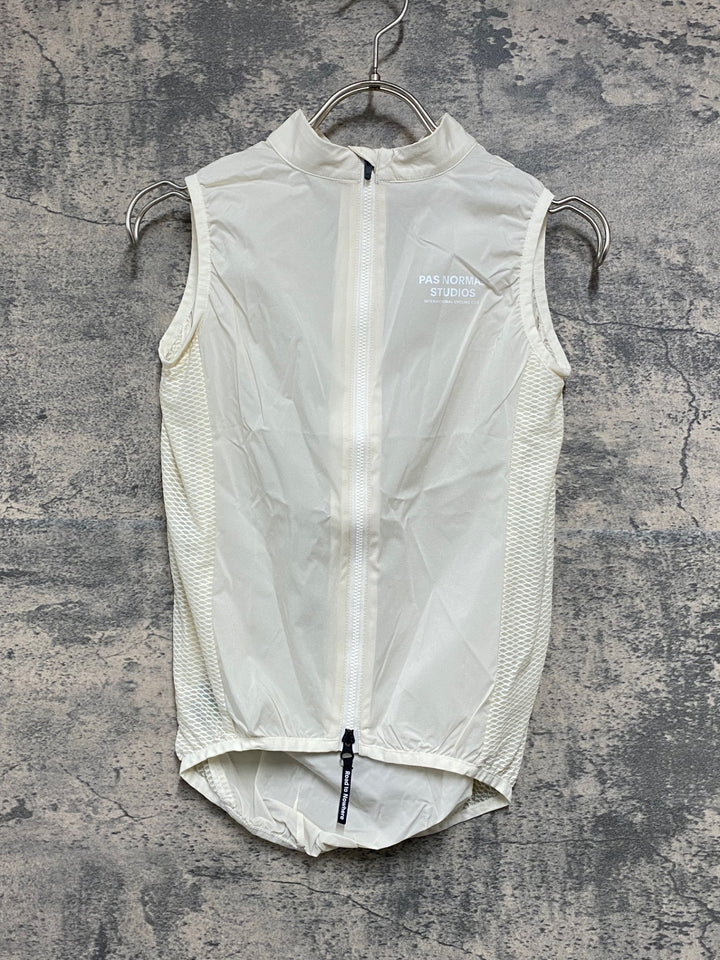JY508 パスノーマルスタジオ PAS NORMAL STUDIOS Mechanism Stow Away Gilet ジレ サイクルベスト オフホワイト XXS