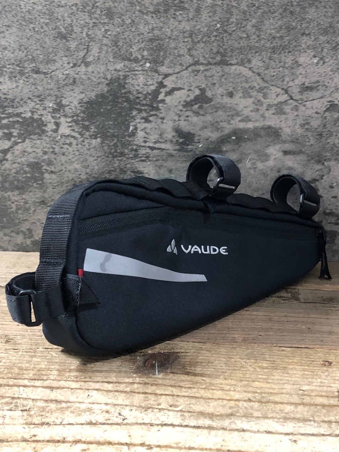 KM064 ファウデ VAUDE フレームバッグ 黒
